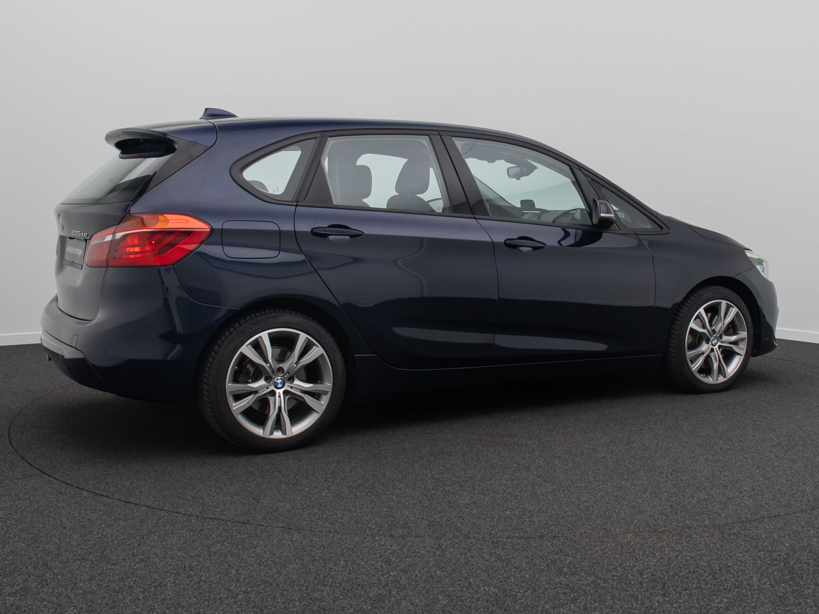 Fahrzeugabbildung BMW 225 Active Tourer iPerf ACC Kamera HUD DAB 18"
