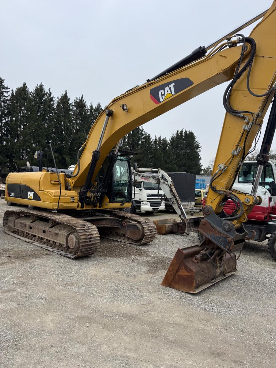 CAT 329D