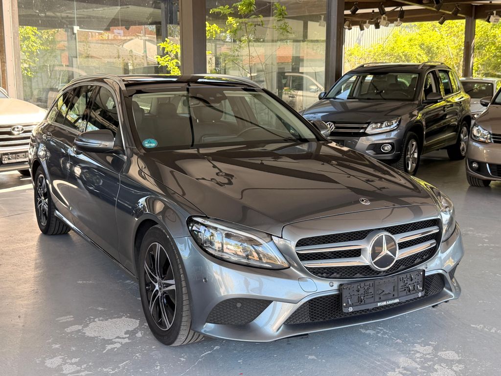 Image of Mercedes-Benz C 220