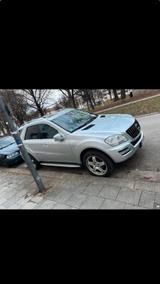Mercedes-Benz ML300CDI 4-MATIC 7G-TRONIC BLUE EFFICIENCY... - gebrauchte Mercedes-Benz ML 300 aus dem Jahr 2010