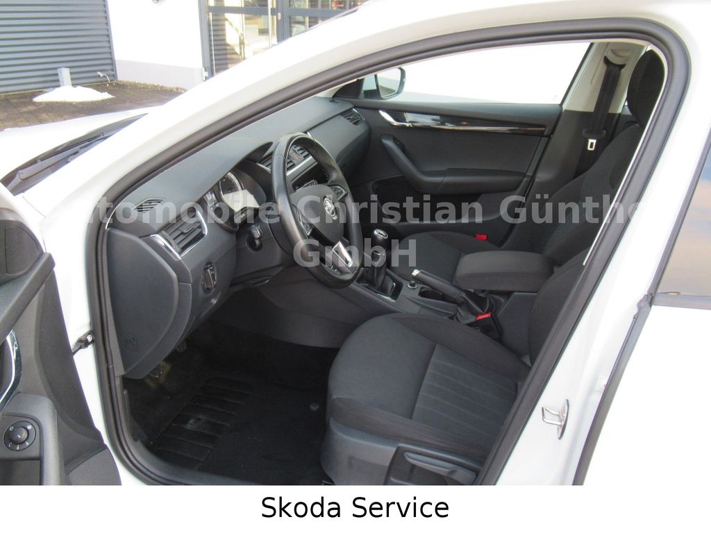 SKODA Octavia Combi Style 1.5TSI 6G NAVIGATION SKODA Octavia Combi Style 1.5TSI 6G NAVIGATION