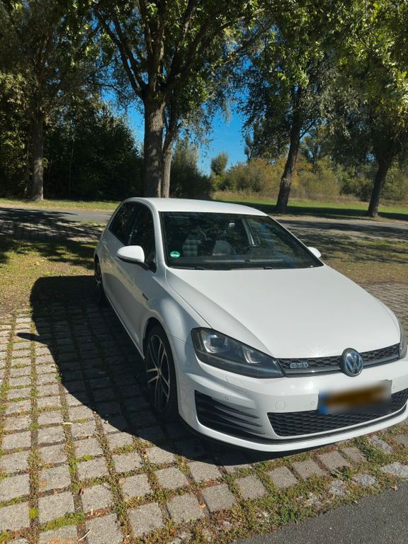 Image of Volkswagen Golf