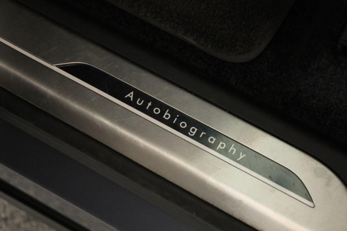 Land Rover Range Rover P550e Autobiography SHADOW Pano 22" foto 21
