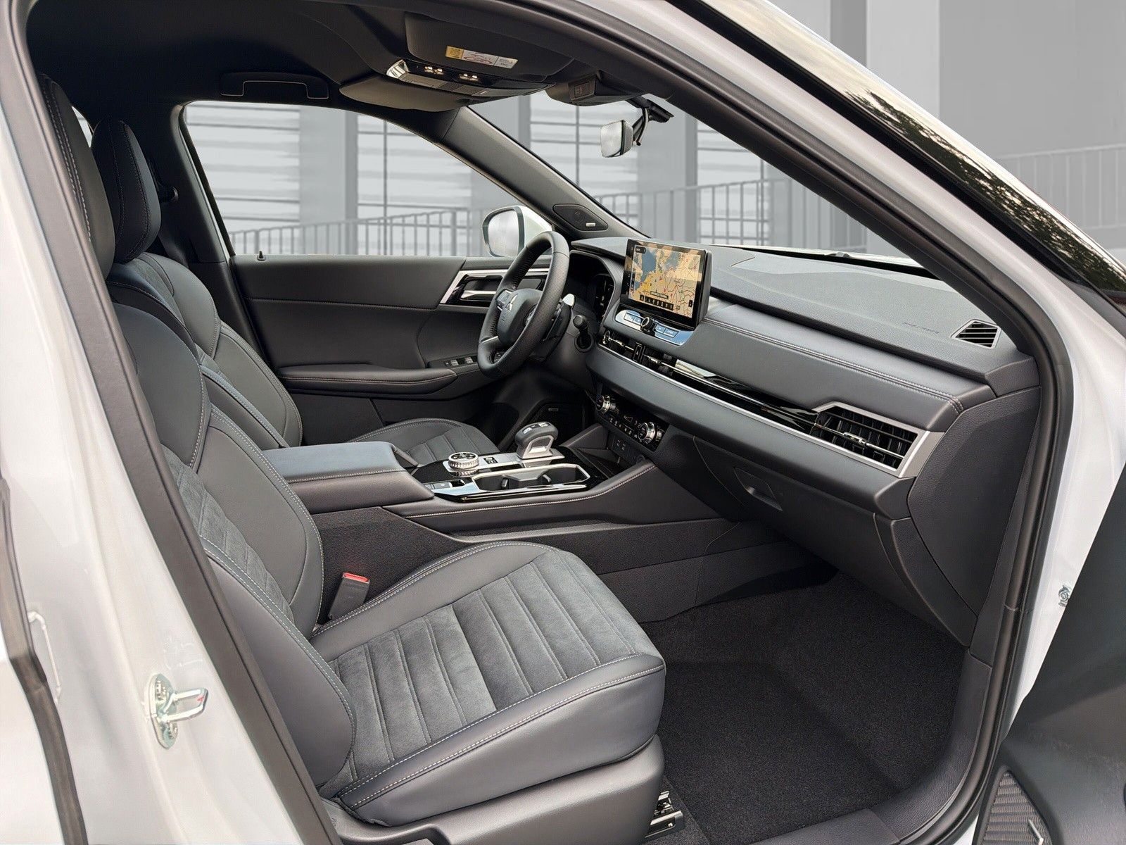 Mitsubishi Plug-in Hybrid Outlander - Bild 16