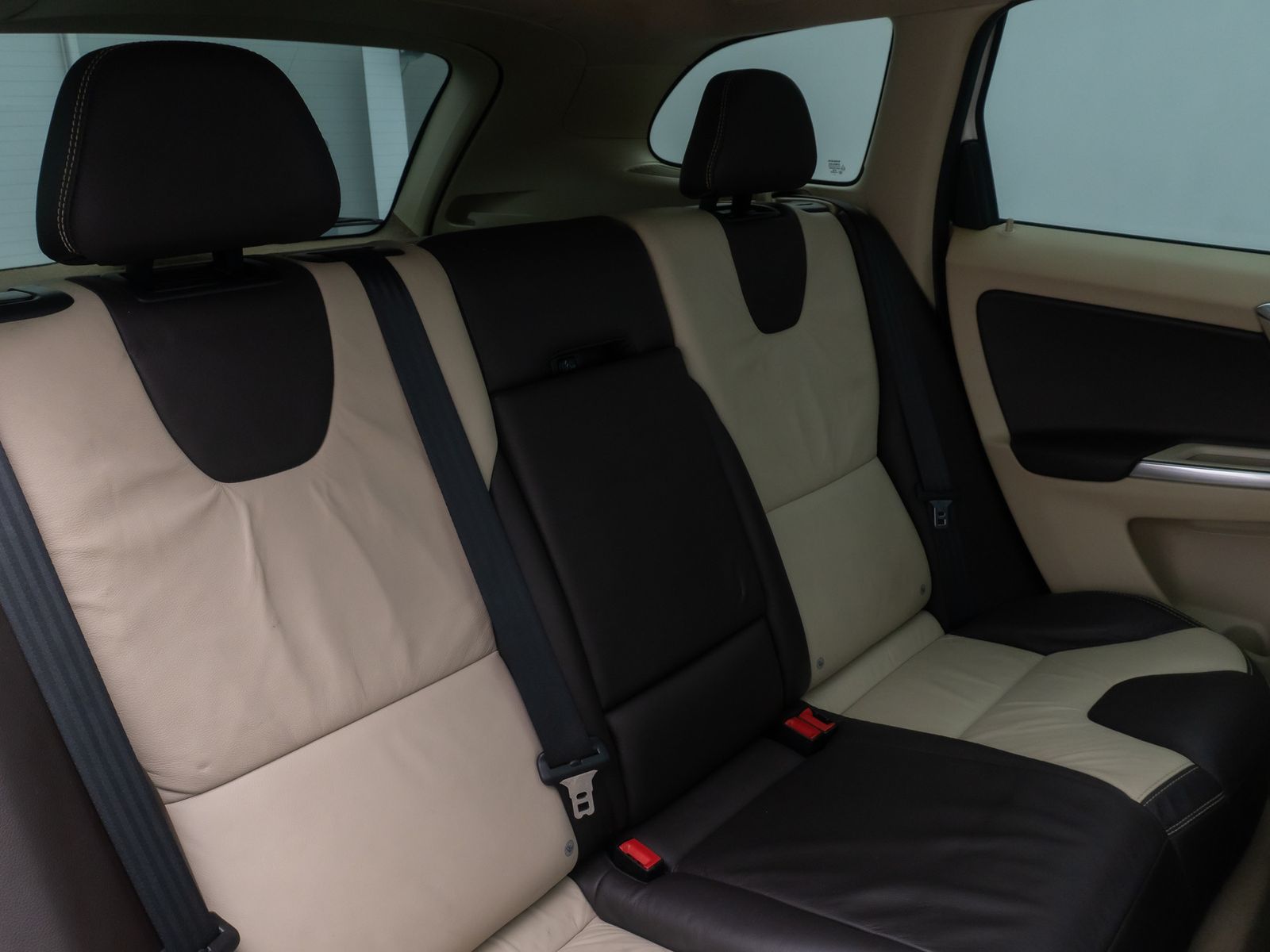 Fahrzeugabbildung Volvo XC60 Summum 2WD Bi-Xenon Kamera Panorama