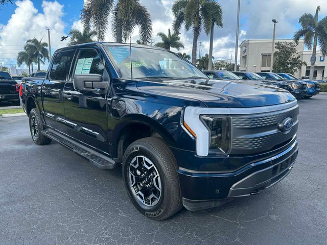 Ford F 150 Lightning SXT AWD  Elektro 2023 dunkelblau
