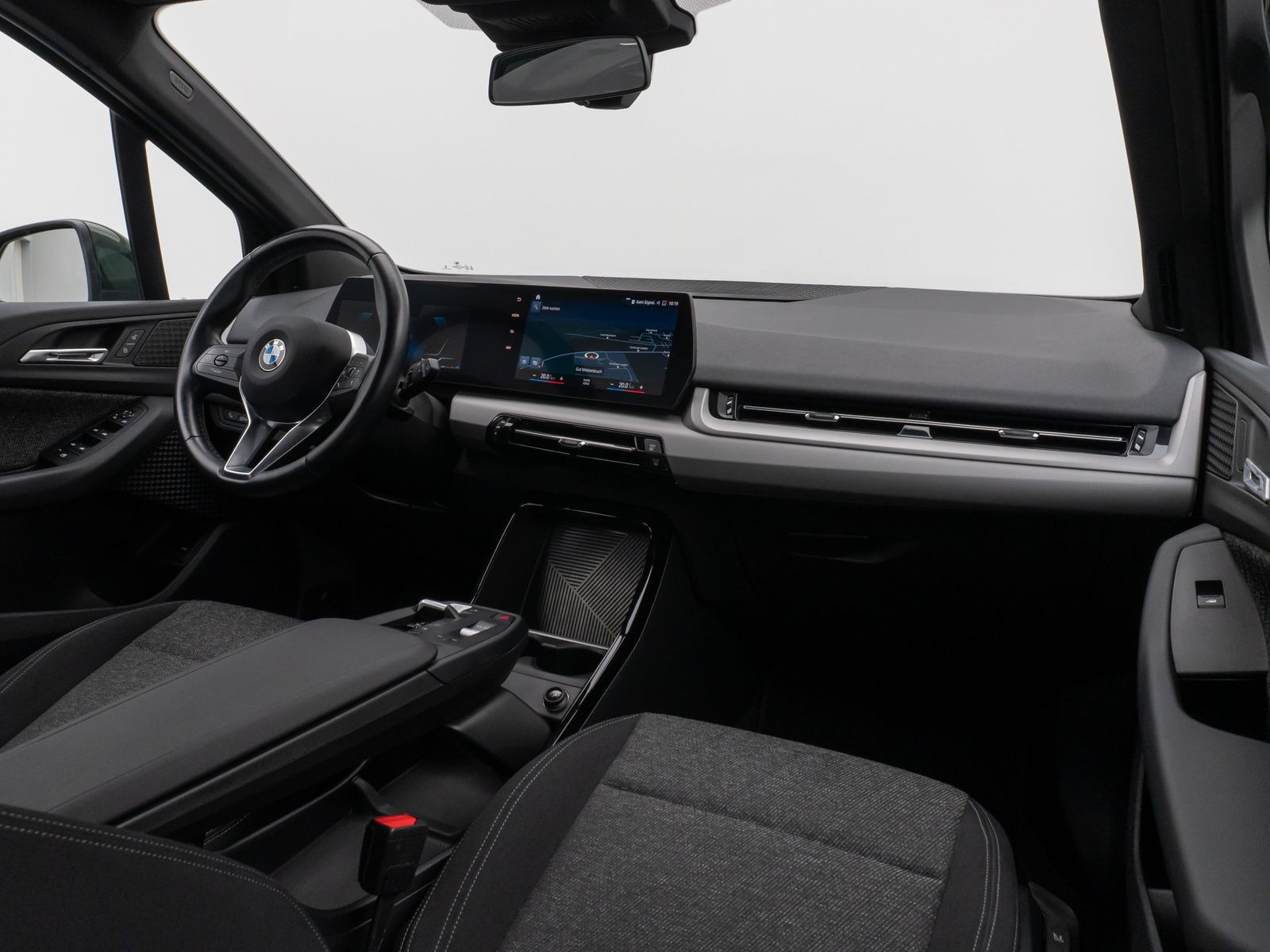 Fahrzeugabbildung BMW 218i Active Tourer Kamera DAB Widscreen Sitzhzg