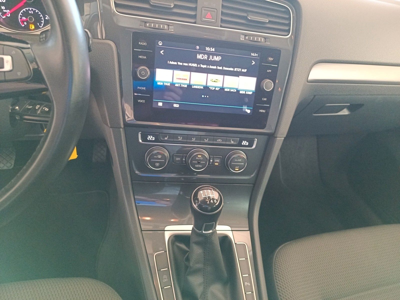 Fahrzeugabbildung Volkswagen Golf 1.0 TSI Comfortline *Navi*Winter*Klimaauto