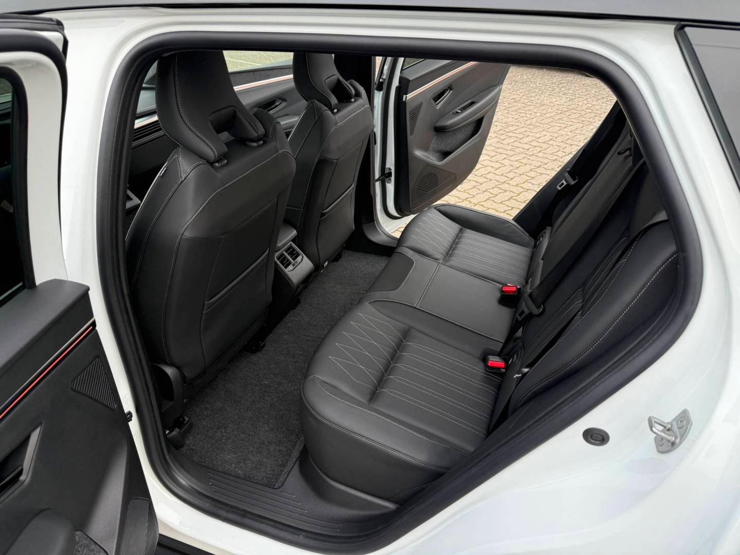 Fahrzeugabbildung Mitsubishi Eclipse Cross Diamant TOP