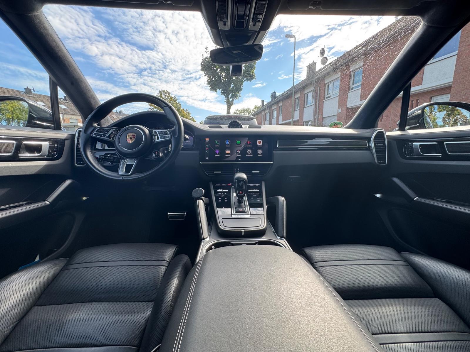 Porsche Cayenne Turbo APPROVED Pano/AHK/Sthz/Sitzb/HA-L