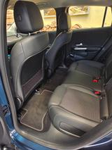 Mercedes-Benz EQA 250+ + - blaue Mercedes-Benz EQA