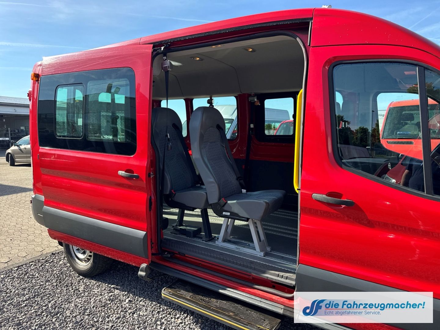 Fahrzeugabbildung Ford Transit Kombi 350 L3 2.2 TDCi DPF *4058