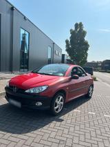 Peugeot 206cc Cabrio - Peugeot 206 mit Benzin-Antrieb: Cabrio, Automatik