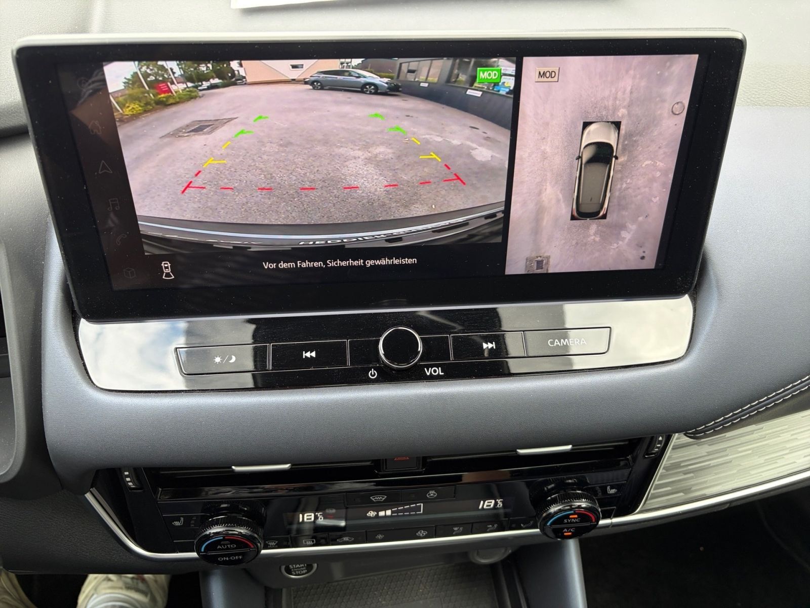 Fahrzeugabbildung Nissan Qashqai 1.3 DIG-T Tekna*Navi*360°Kamera*SHZ*Ganz