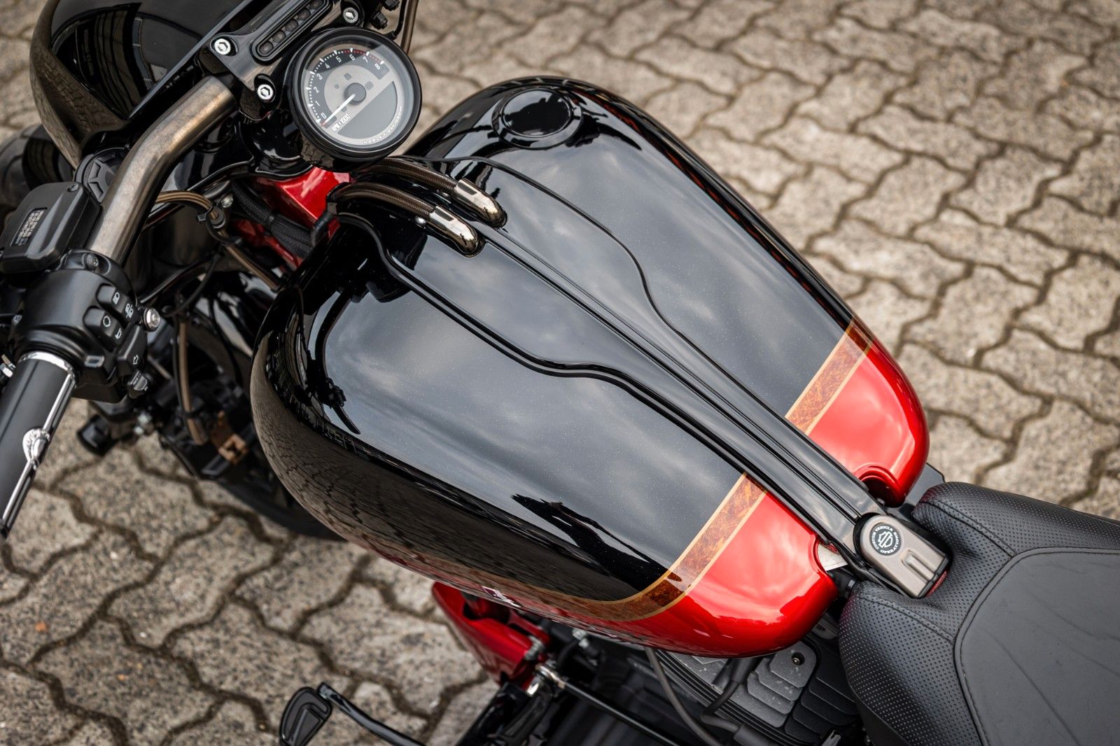 Fahrzeugabbildung Harley-Davidson FXSE CVO Pro Street Breakout - Jekill & Hyde