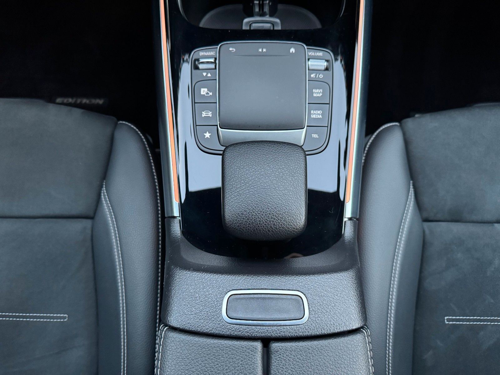 Fahrzeugabbildung Mercedes-Benz B 250e Edition2020+AMG+Ambiente+Night+LED