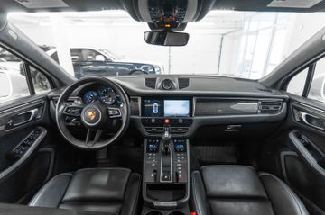 Porsche Macan - 4
