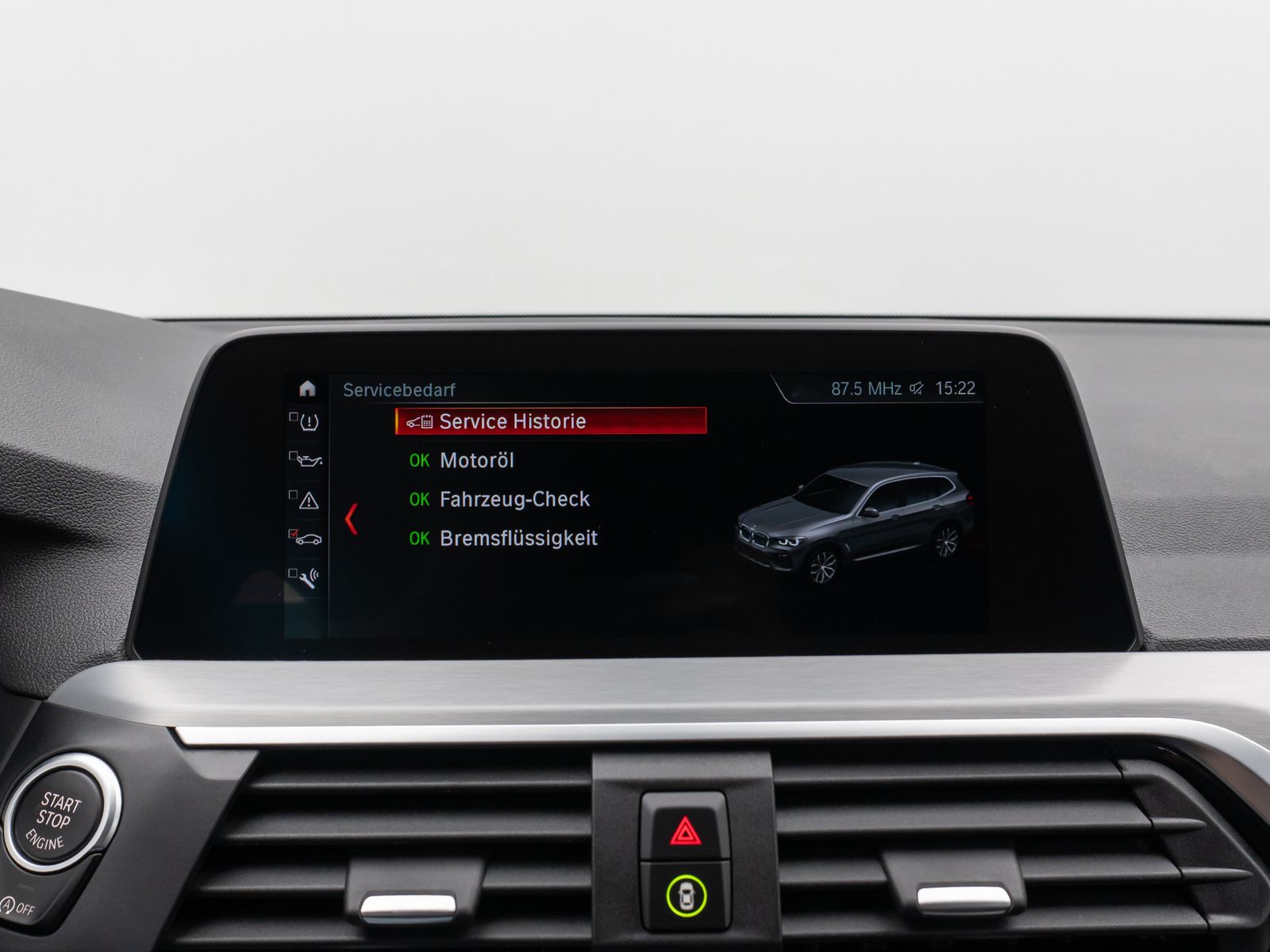 Fahrzeugabbildung BMW X3 xD20i ADVANTAGE DAB GeschwindigReg PDC Leder