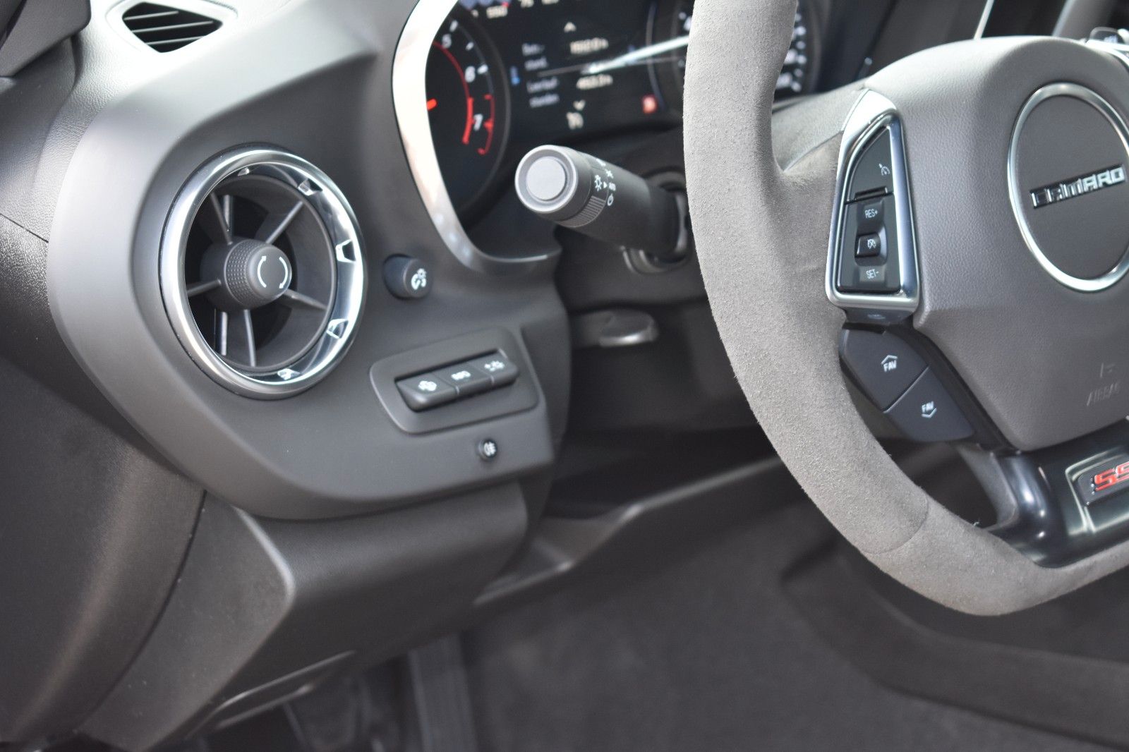 Fahrzeugabbildung Chevrolet Camaro SS Coupé ZL1 Sport HUD Alcantara