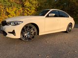 BMW 330i Sport Line Automatic  - BMW 330 von privat