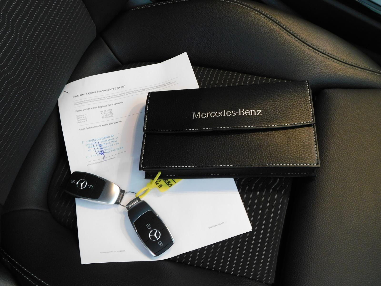 Mercedes-Benz A 250 AUTOM KLIMA NAVI T.LED Parkassist LM