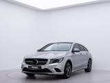 Mercedes-Benz CLA 200 Shooting Brake /PANO/RFK/BI-XENON/PDC/ - silberne Mercedes-Benz CLA-Klasse
