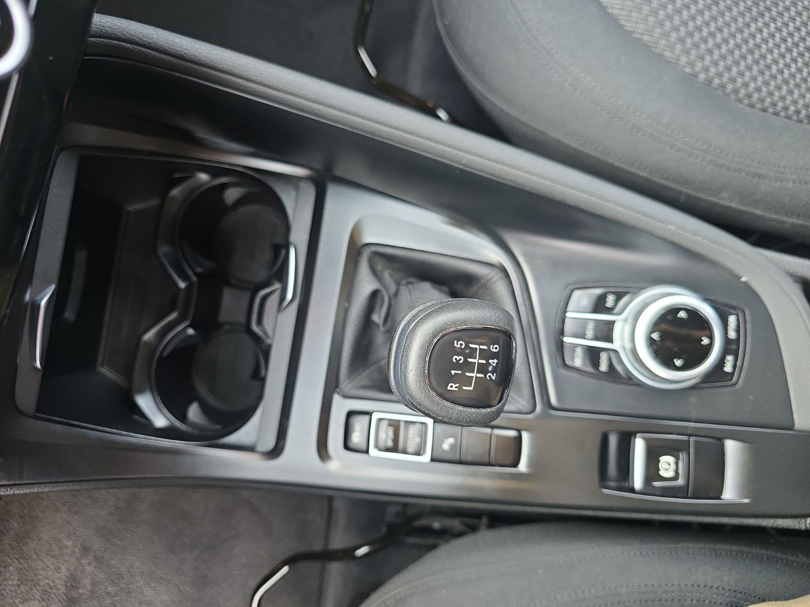 Fahrzeugabbildung BMW X1 sDrive 18d Advantage NAVI TEMPOMAT KLIMA PDC