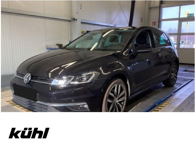 Volkswagen Golf 7 VII 2.0 TDI IQ.Drive LED ACC Kamera Stand