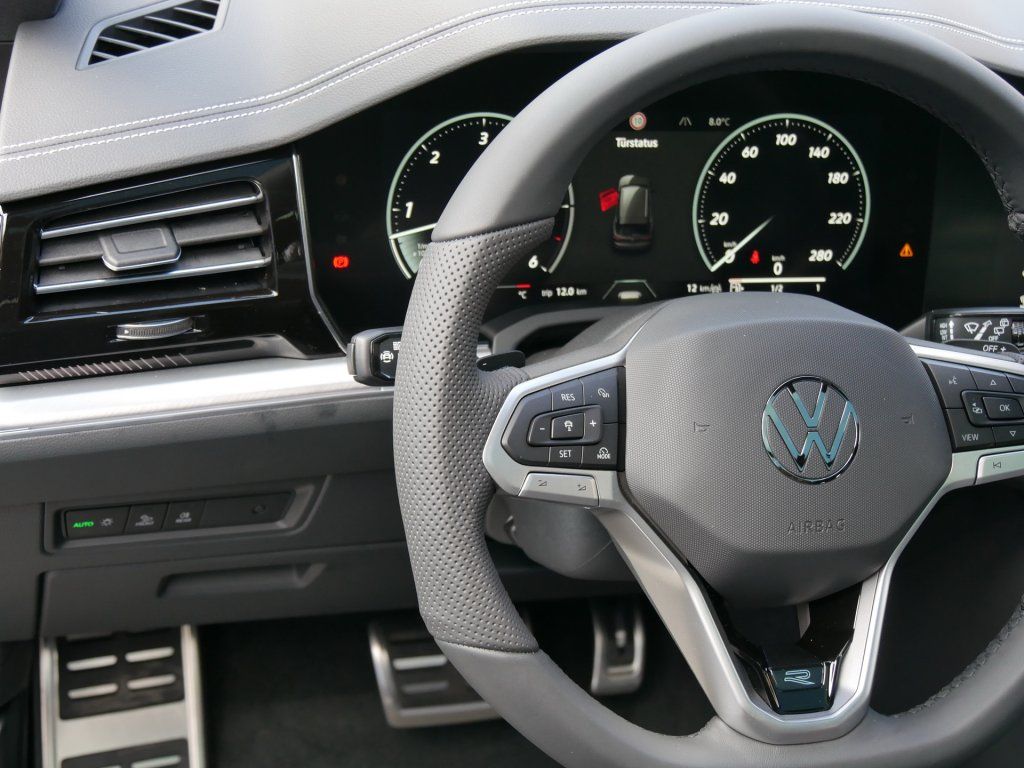 Fahrzeugabbildung Volkswagen Touareg 3.0 TDI 4Mot. R-Line AHK Kamera ACC DYNA
