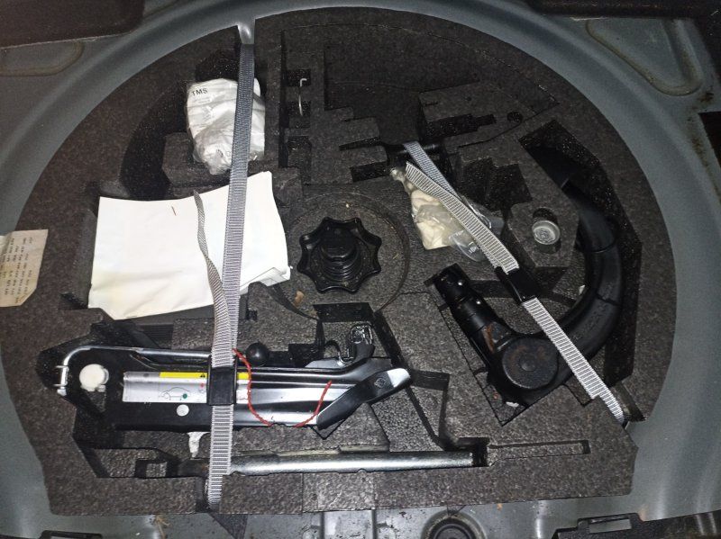 Fahrzeugabbildung Volkswagen Golf VI Cabriolet 2.0 TSI DSG GTI