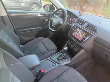 Volkswagen Tiguan - 11