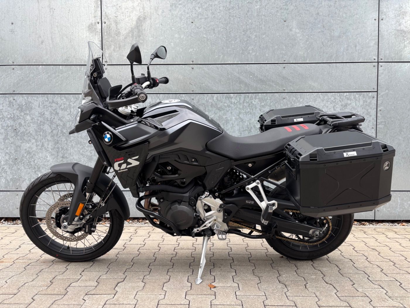 Fahrzeugabbildung BMW F 900 GS mit Kofferset
