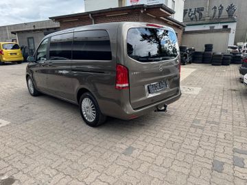 Mercedes V 220 - 10