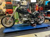 Harley-Davidson Softail mit 300er Umbau - HARLEY-DAVIDSON 300