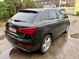 Audi Q3 2.0 TFSI quattro S-Tronic S Line - Audi Q3: Schwarz