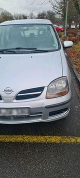 Nissan Almera Tino - Nissan aus 2001