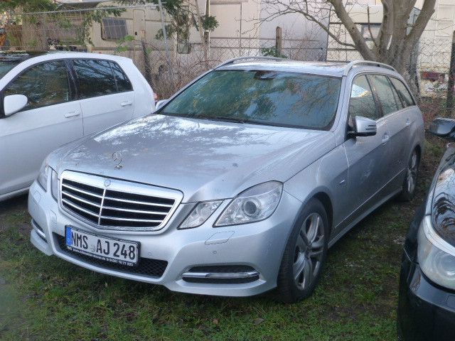 Mercedes-Benz E 220 CDI-MOTORSCHADEN(LAGERSCHADEN)