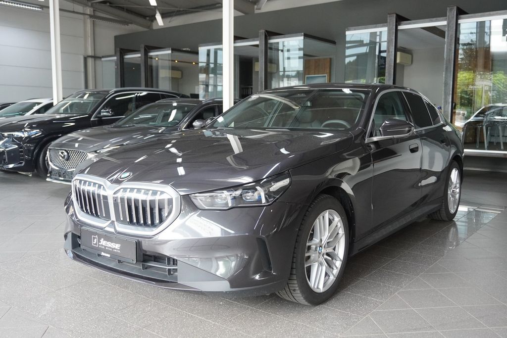 Image of BMW 520
