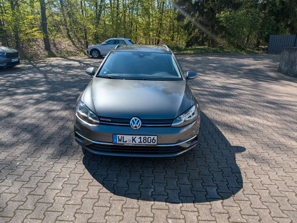 Image of Volkswagen Golf