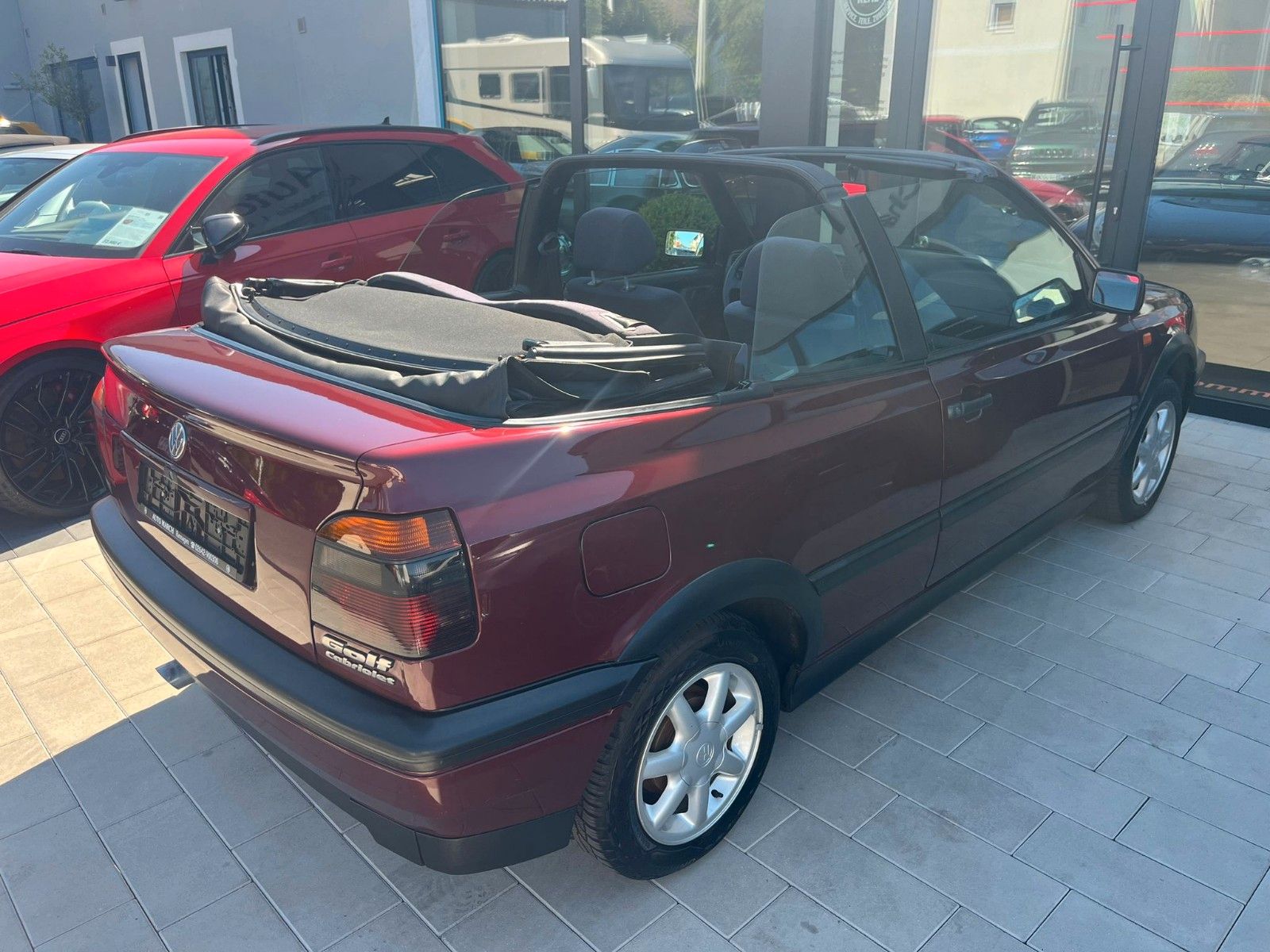Fahrzeugabbildung Volkswagen Golf 3 Cabriolet*1.Hand*elktr. Verdeck