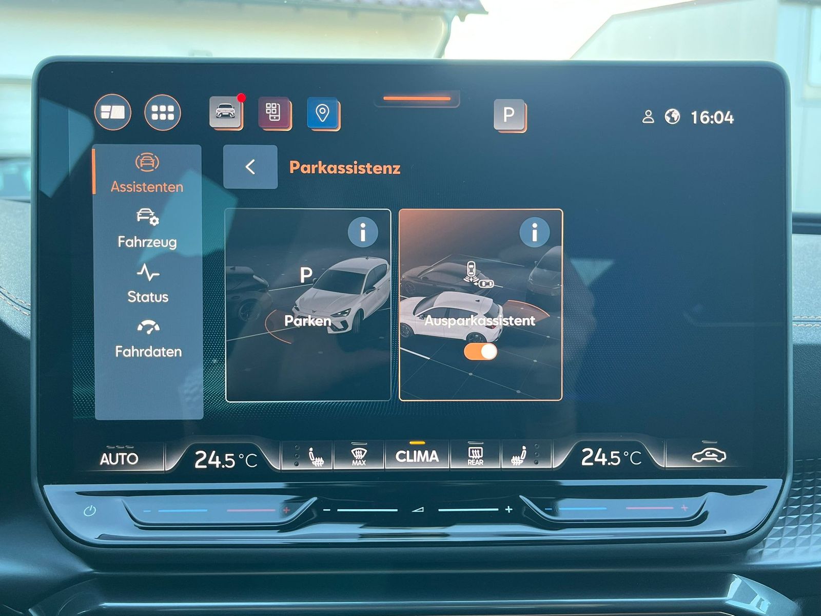 Fahrzeugabbildung CUPRA Leon 2.0 TDI MATRIX*Dinamica*Sennheiser*Int.DRIV