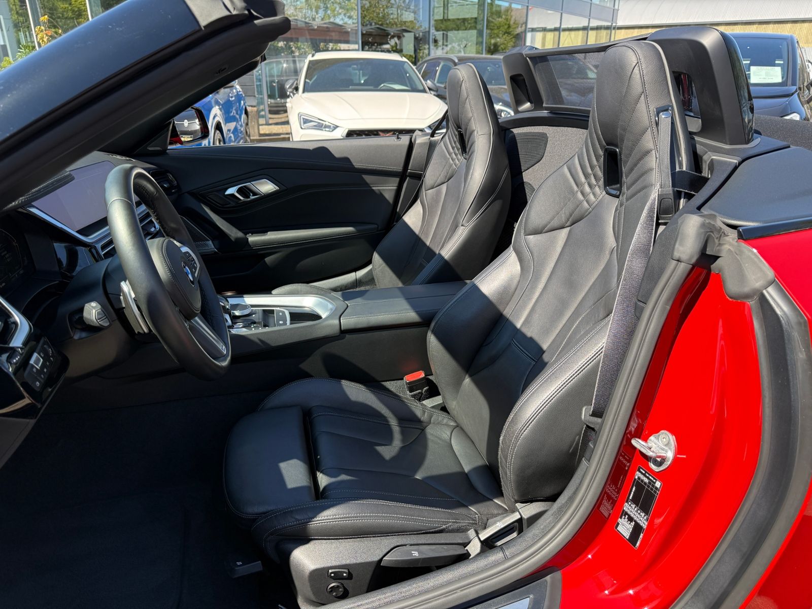 Fahrzeugabbildung BMW Z4 Roadster sDrive 30 i M Sport H/K LED NAVI