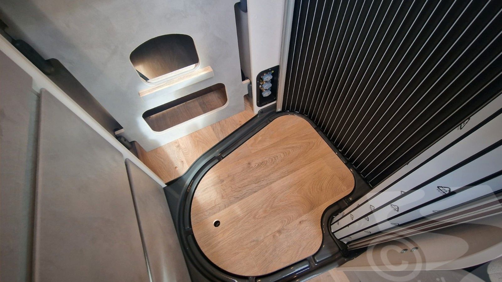 Fahrzeugabbildung Crosscamp Camper Van 540 Opel Aufstelldach