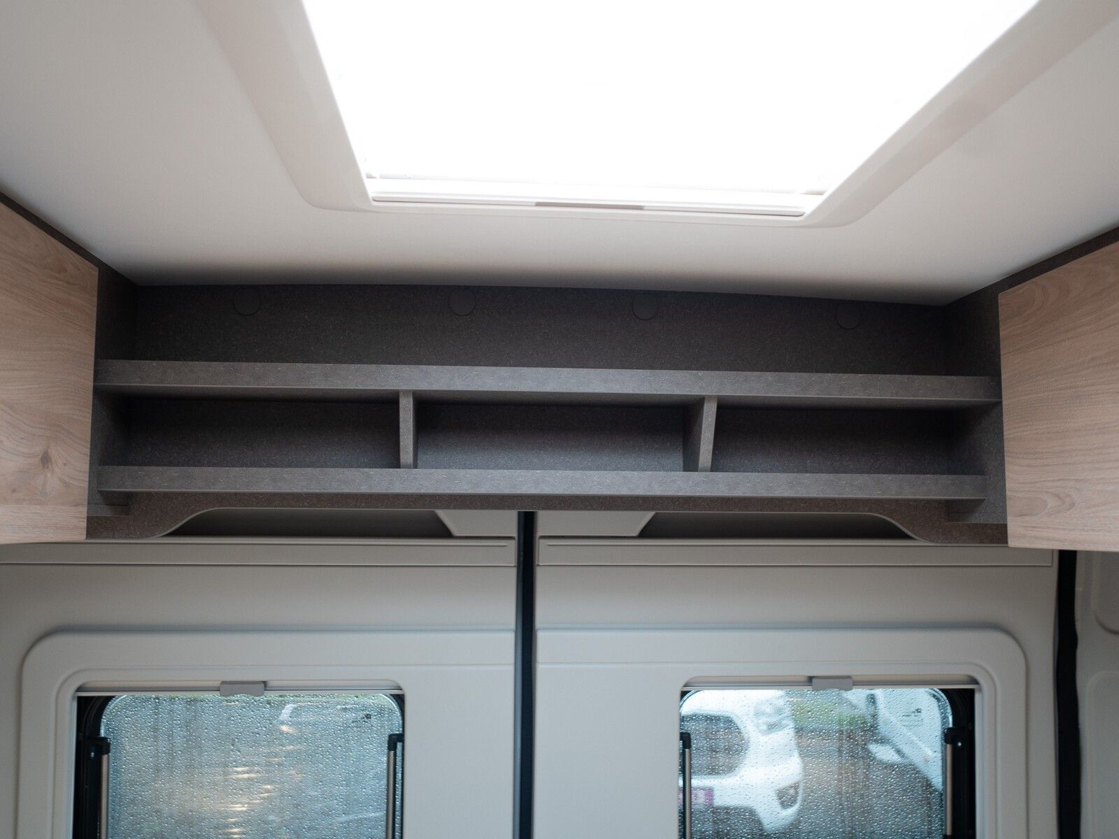 Fahrzeugabbildung Dethleffs Globetrail Active 600 DS Fiat Expedition Grau