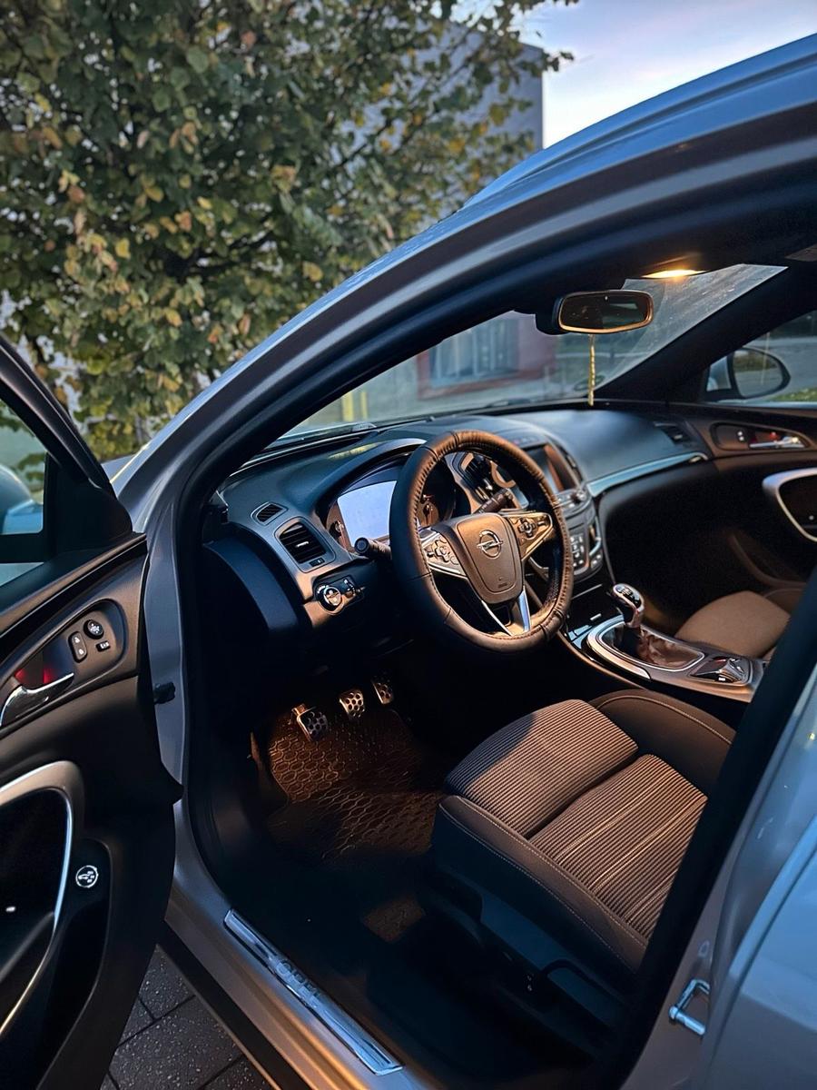 Opel Insignia 2014 — photo 14