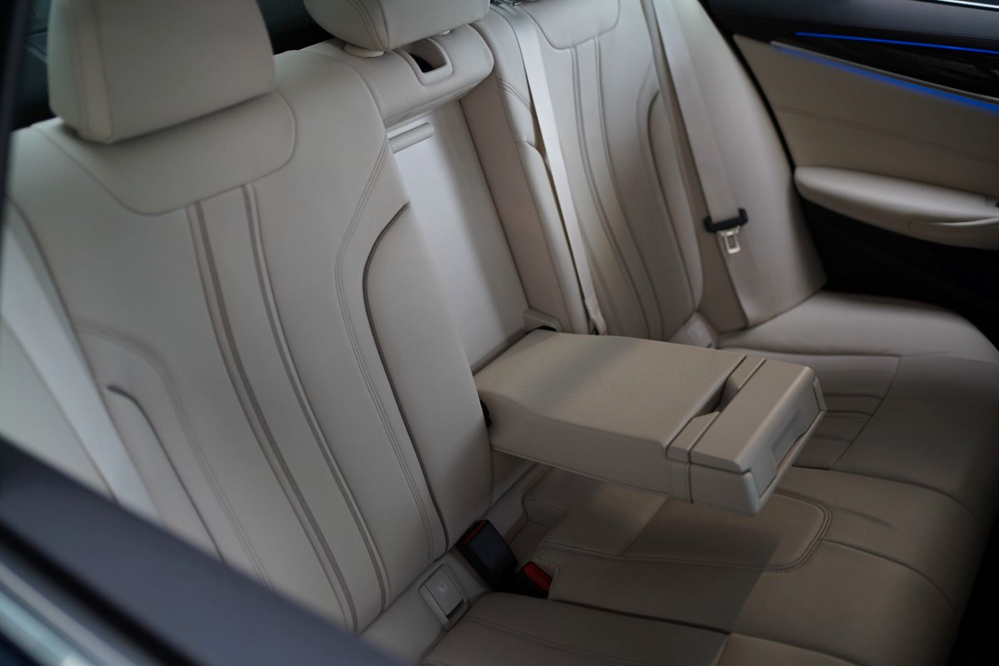 Fahrzeugabbildung BMW 530i xDrive Luxury Line +Komfortsitze+Laserlicht