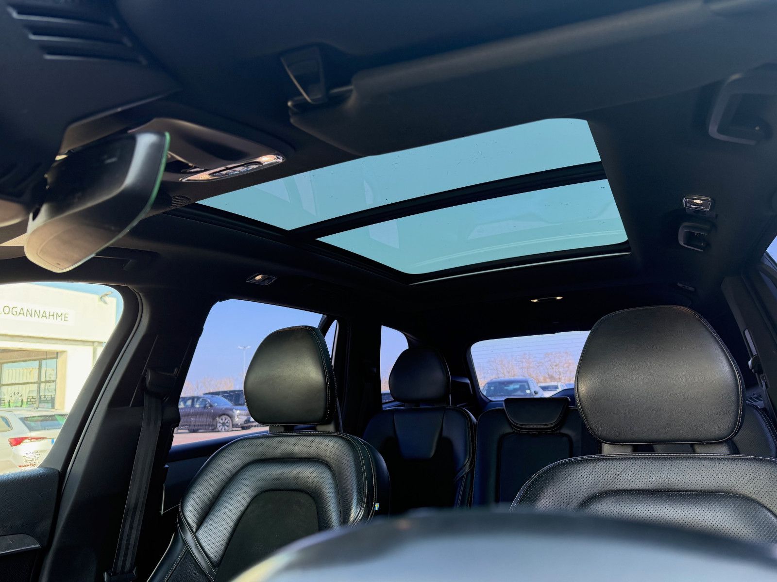Fahrzeugabbildung Volvo XC90 D5 R Design AWD*LUFT*PANO*STHZ*7Si*MIETKAUF