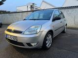 Ford Fiesta 1.6 16V Automatik, Einparkhilfe, 82.000km - gebrauchte Ford Fiesta aus dem Jahr 2004