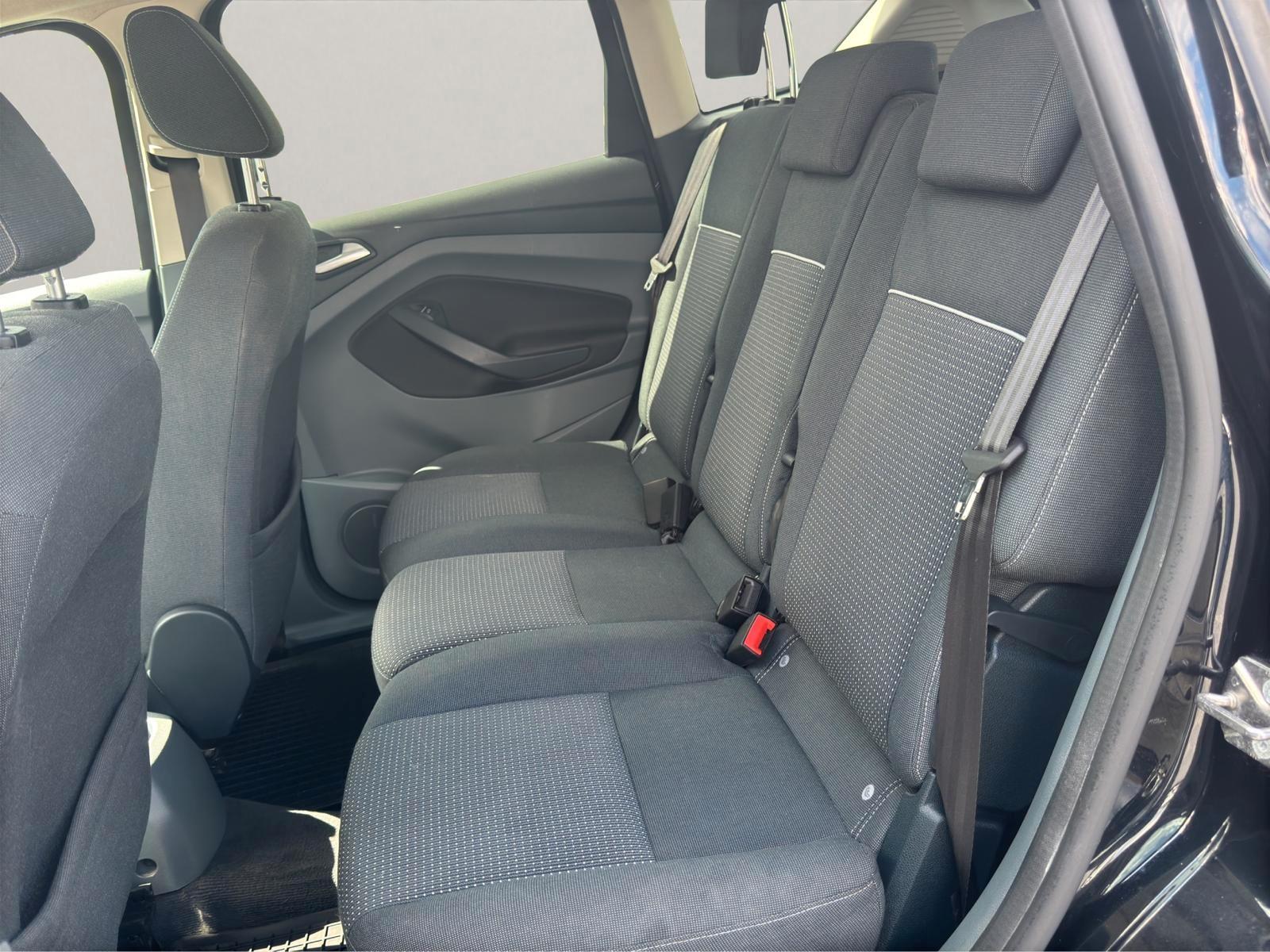 Ford C-MAX 2012 — photo 18