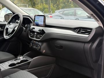 Ford Kuga - 12